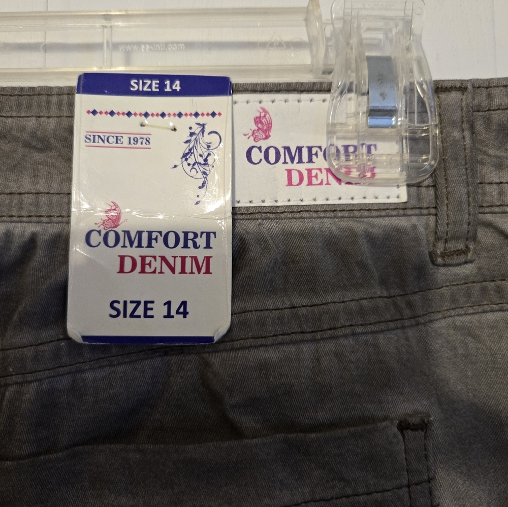 NWT Comfort Denim. Skirt.     A38 - Picture 3 of 3